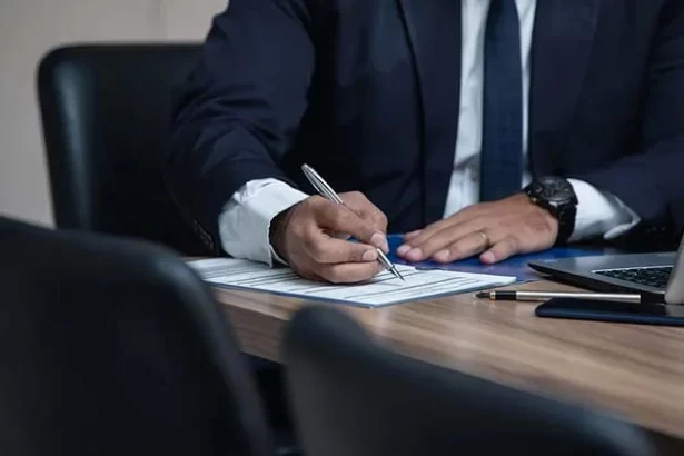 6 Ways A Personal Injury Lawyer Can Help You After A Car Accident Title image