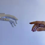 Real Person vs AI Virtual Assistant
