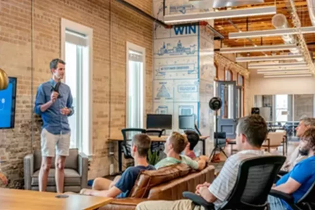 5 Best Times to Give Gifts to Your Employees