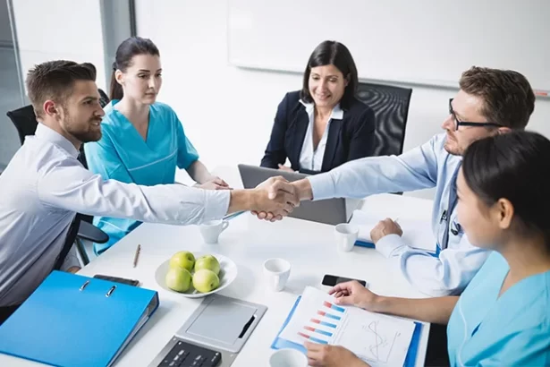 Physician Recruitment Tools to Take Your Healthcare Recruiting to the Next Level 1