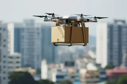 How Drones are Revolutionizing Inventory Tracking and Delivery In Retail