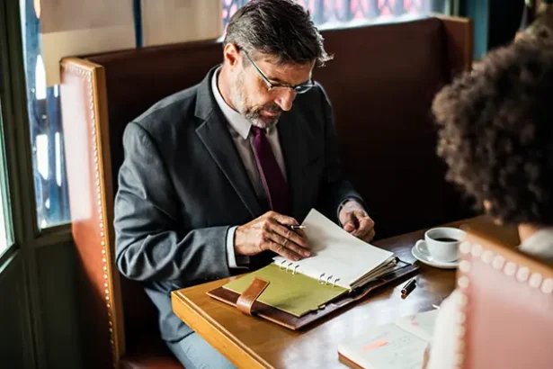 How to Investigate an Attorneys Track Record Before Hiring