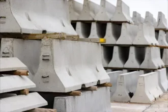 Temporary vs. Permanent Concrete Barriers Comparing Safety and Cost-Effectiveness