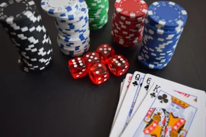 How poker sites attract and retain players