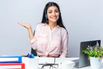 How a Virtual Executive Assistant Helps CEOs Scale Smarter