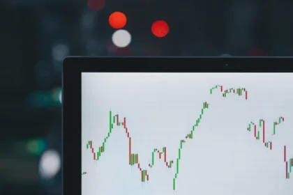 Understanding candlesticks patterns