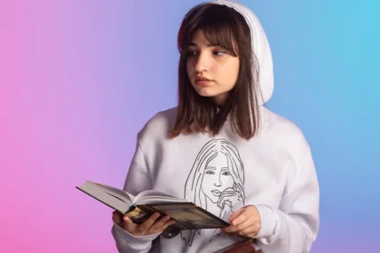 Why Personalised Hoodies Are the Perfect School Leavers’ Gift