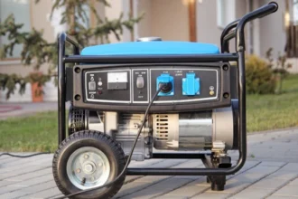 How Custom Built and Standby Generators Improve Reliability in Critical Environments