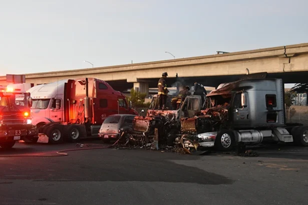 How Our Honolulu Truck Accident Attorneys Fight for Maximum Compensation