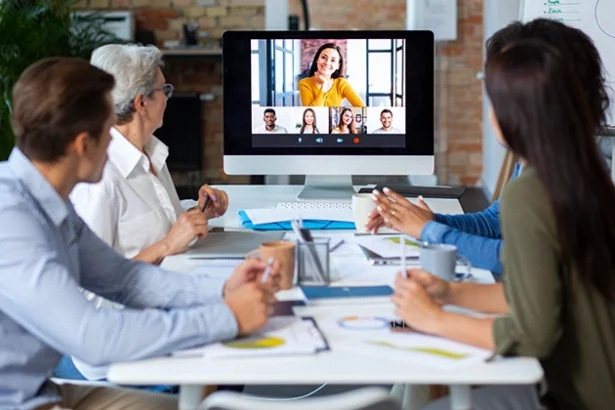 Why Visual Confidence Still Matters in Business Leadership