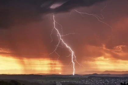 Harsh Weather Conditions Can Lead to Car Crashes