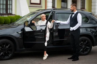 How to Get Luxury Limo Services for Business at the Best Price