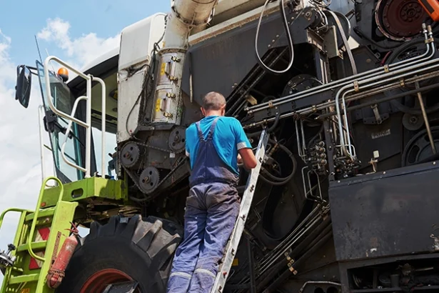 How Preventative Maintenance Keeps Your Lift Trucks Reliable