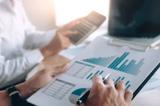 How Early Financial Discipline Shapes Long Term Stability