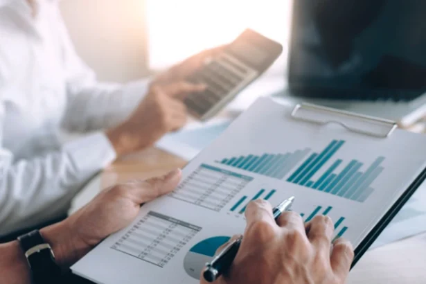 How Early Financial Discipline Shapes Long Term Stability