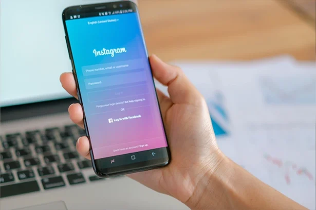 Instagram Tests a Snapchat Style App What Marketers Should Watch