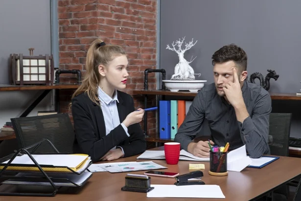 Top 11 Reasons to Hire an Employment Lawyer in Ontario for Workplace Disputes